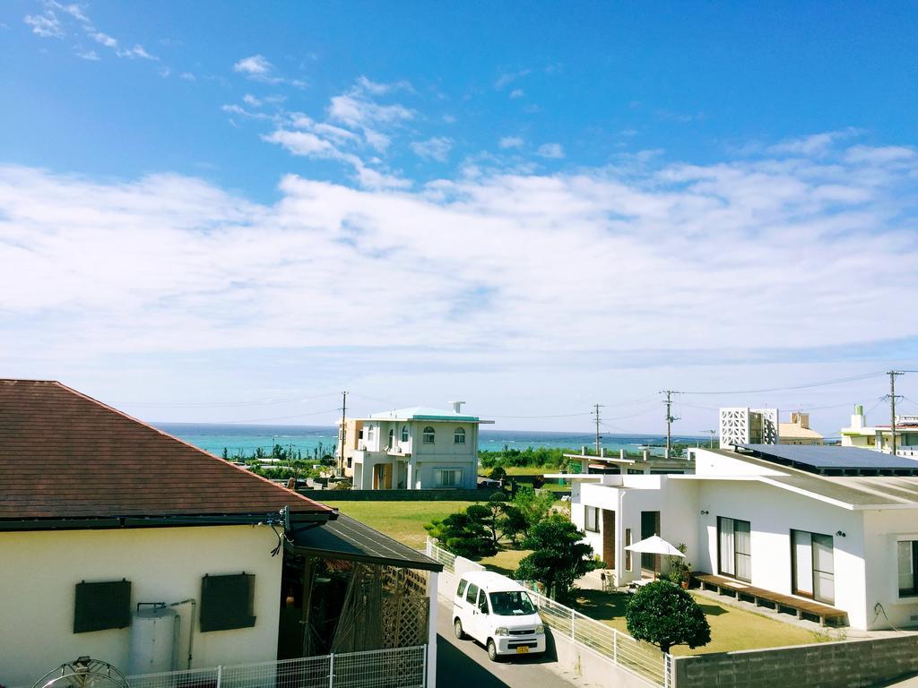 Guest House Route 6 Yomitan Esterno foto