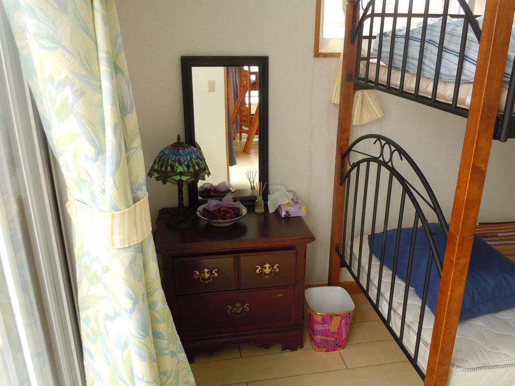 Guest House Route 6 Yomitan Esterno foto