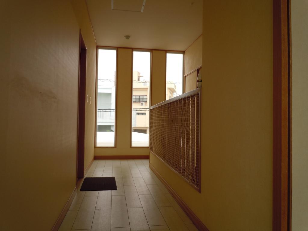 Guest House Route 6 Yomitan Esterno foto