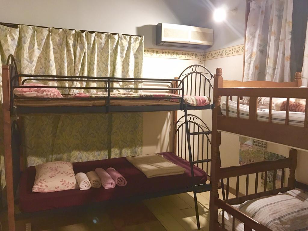 Guest House Route 6 Yomitan Esterno foto